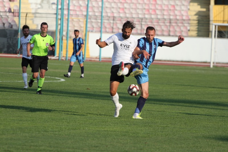 GEREKSİZ PENALTI YAPTIRDI