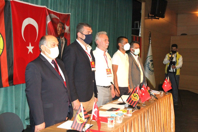 KONGRE ÖNCESİ BELİRSİZLİK