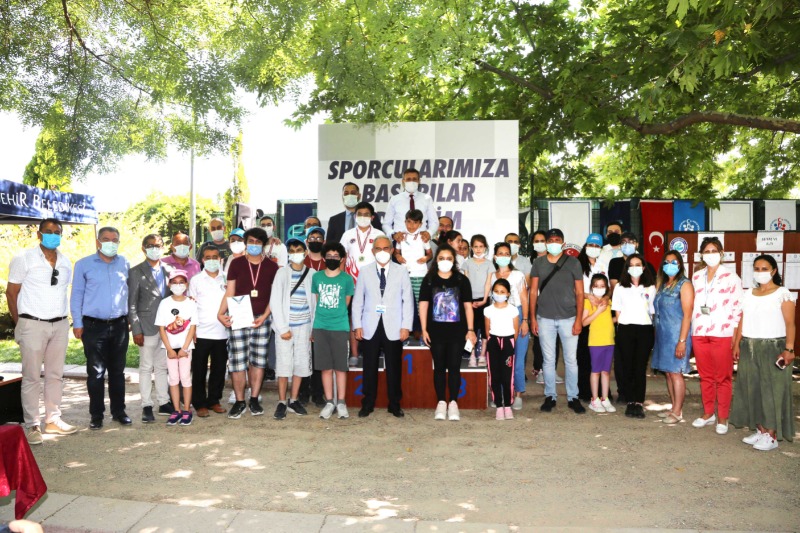 SATRANÇ TURNUVASINDA KIYASIYA MÜCADELE