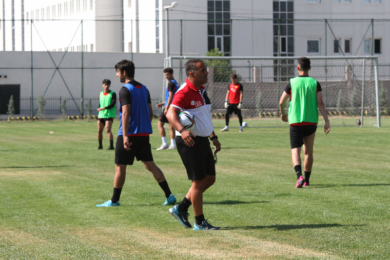 ESKİŞEHİRSPOR BİR KERE  EFSANE TARAFTARA SAHİP