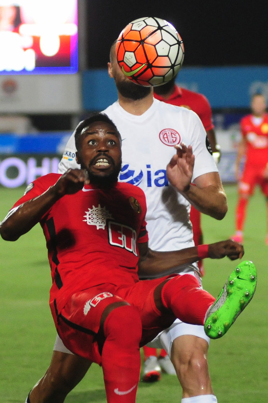 ES-ESE -6 PUAN CEZASI KAPIDA