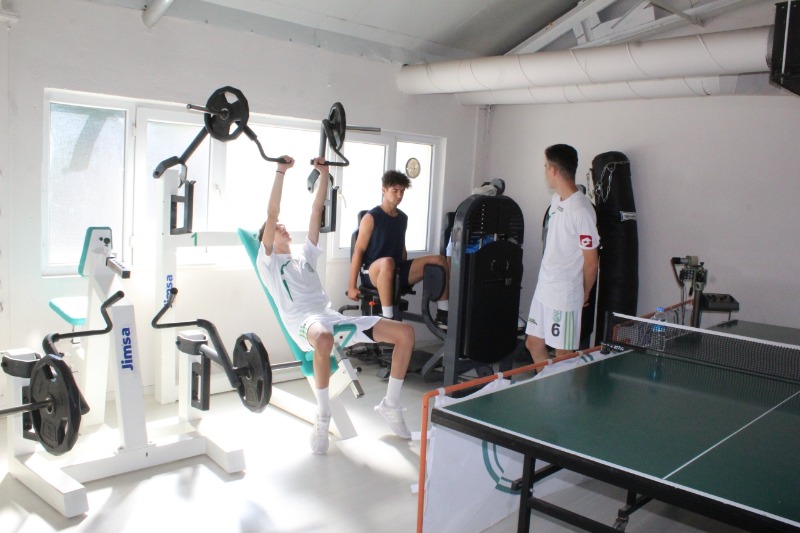 SABAH SALON AKŞAM SAHADA