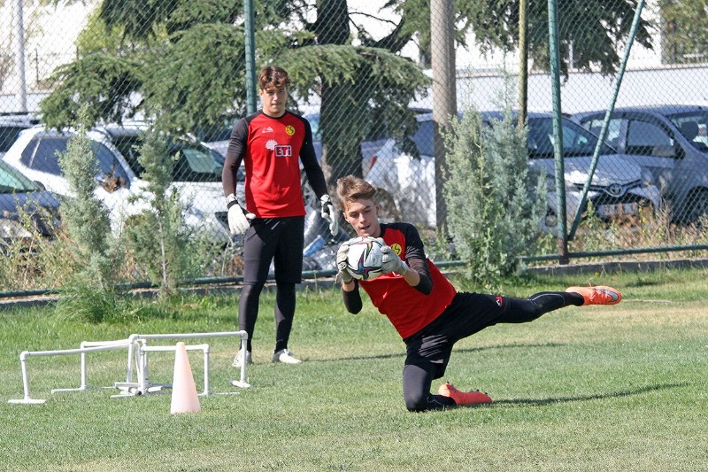 KALEDE TATLI REKABET