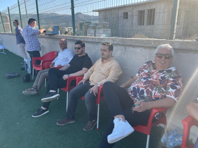 YAKINDAN TAKİP ETTİLER