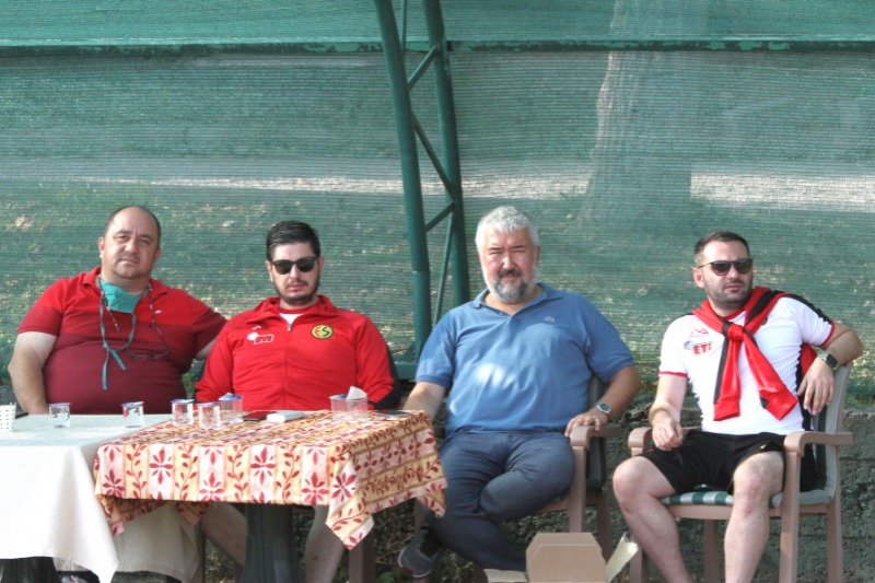 ÜRETKEN DEĞİLİZ