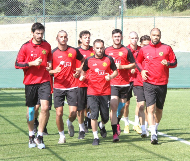 TEK DÜŞÜNCE KARACABEYSPOR