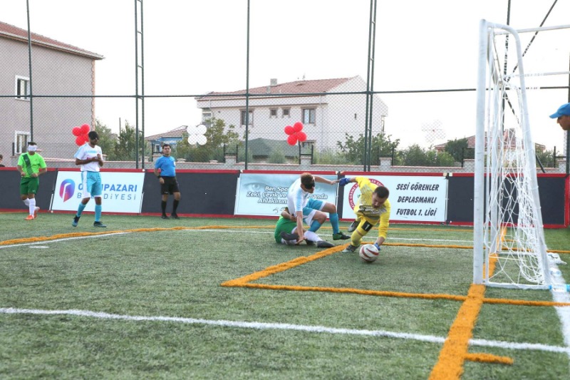 İSMAİL ARCA SAHASINDA İLK MAÇ OYNANDI