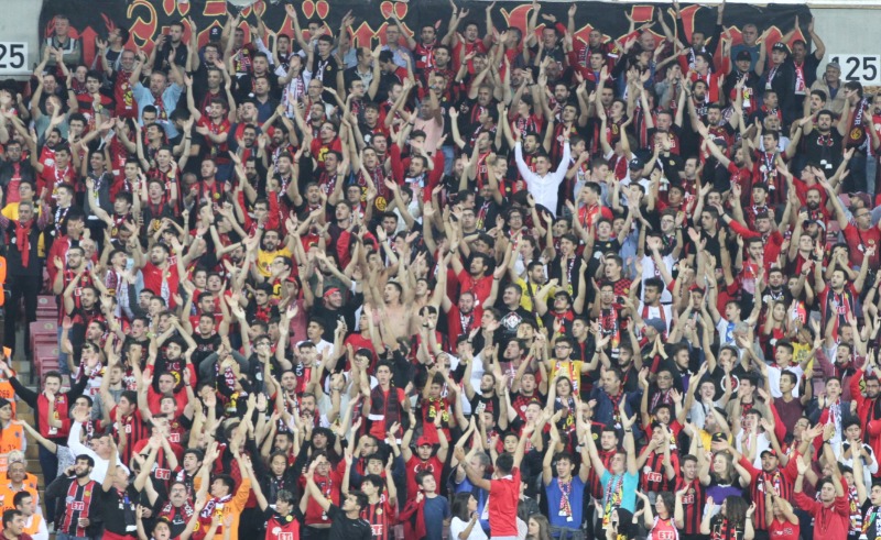 KAVUŞMANIN ZAMANI GELDİ