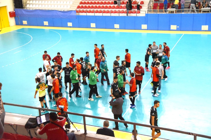 BİZ DEĞİL BEŞİKTAŞ DÜŞÜNSÜN