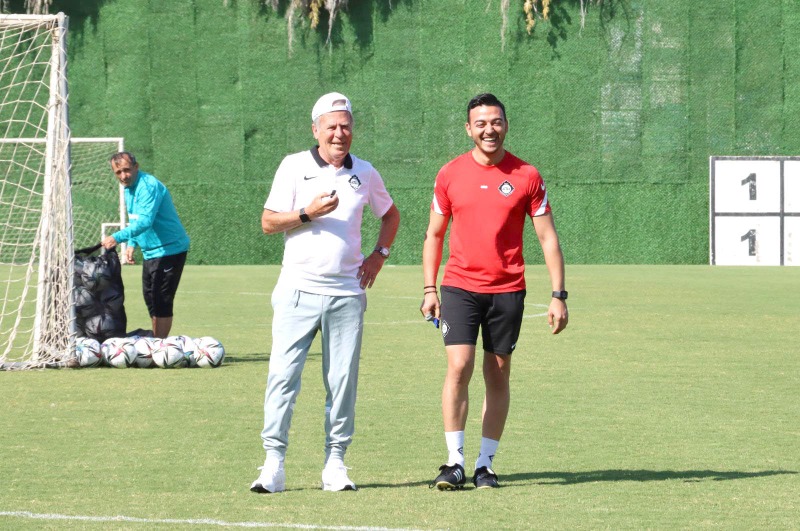 GÖKHAN KARAASLAN PARLIYOR