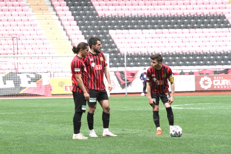 ES-ESTEN GİTTİLER FORMAYI UNUTTULAR