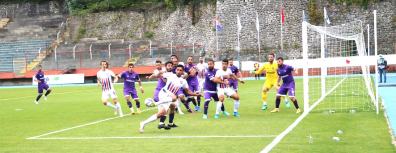 ES-ES DİNLENİYOR  RAKİPLER OYNUYOR