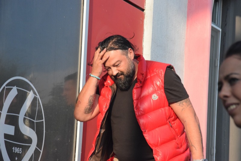 ES-ES İÇİN HER ŞEYİ YAPARIM