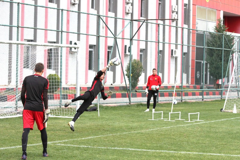 ÖZEL OLARAK ÇALIŞTILAR