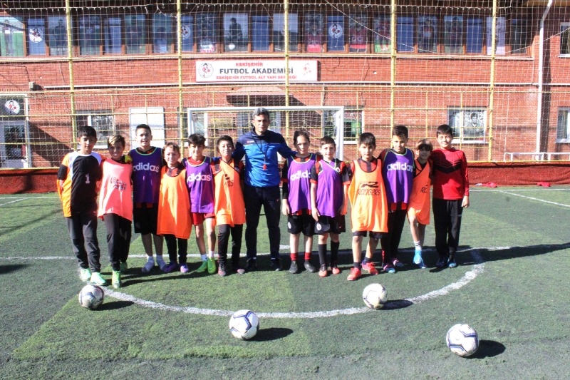 GELECEĞE HAZIRLANIYORLAR