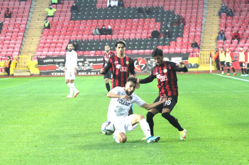 CİHANGİRDE YIRTIK VAR