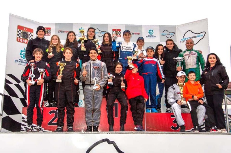 FRİGYASPOR KUPALARI SAHİBİNİ BULDU