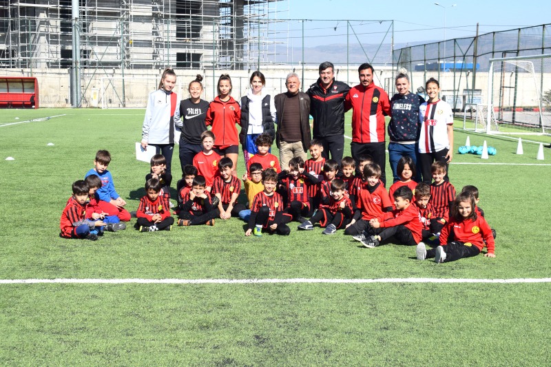 ESKİŞEHİR FABRİKA FUTBOL OKULLARINA  PERFORMANS TESTLERİ UYGULANDI