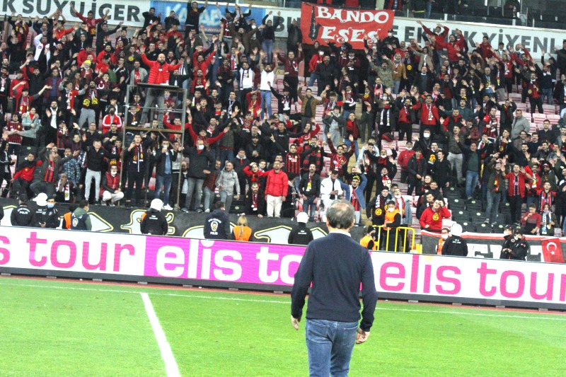 SUAT HOCAYA SEVGİ SELİ