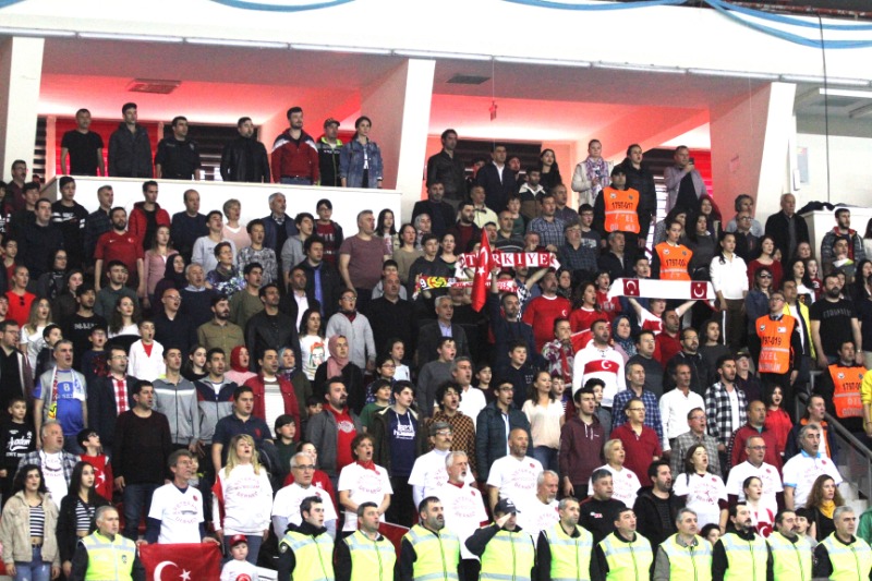 BU BİR MİLLİ DAVA HAYDİ HERKES SALONA