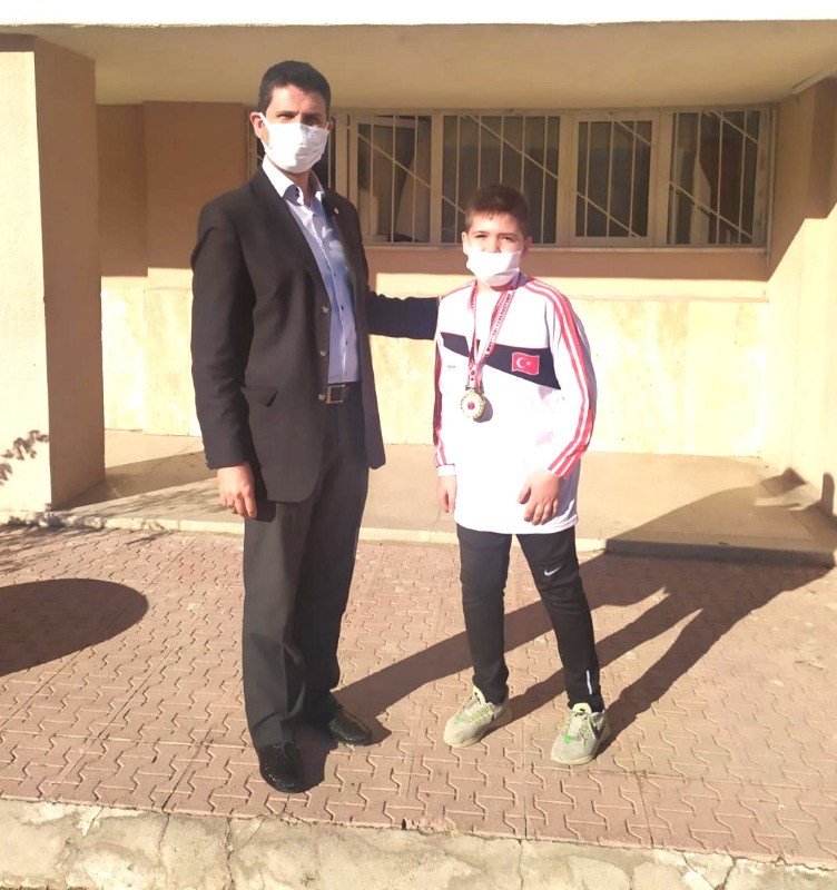 RAMAZAN EFE AR  ŞAMPİYON OLDU