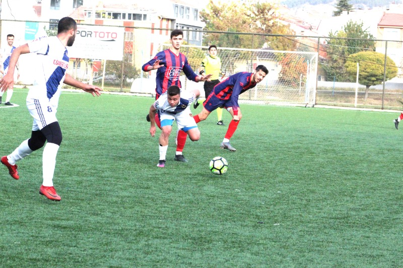 SÜPERDE 3 MÜSABAKA VAR