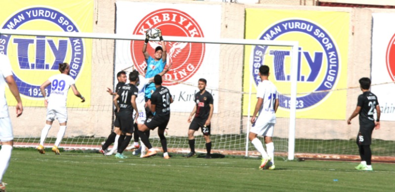 TARSUSDA ELİMİZ BOŞ (2-0)