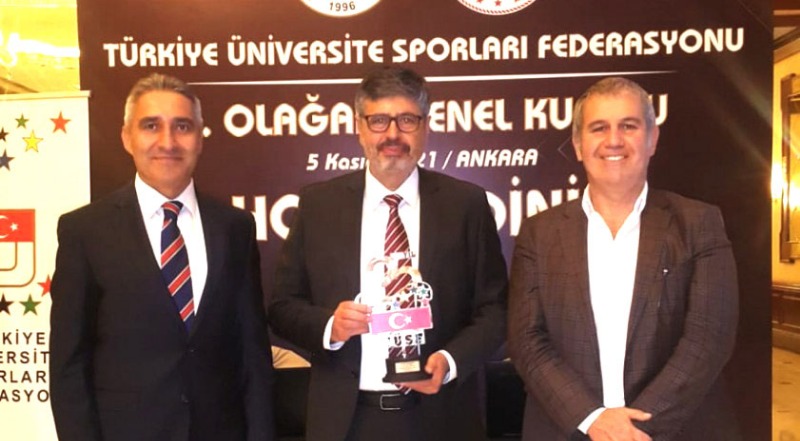 ANADOLU ÜNİVERSİTESİNE ÖDÜL