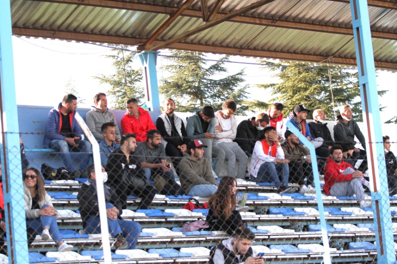 BİRBİRLERİNİ GÖZETLİYORLAR