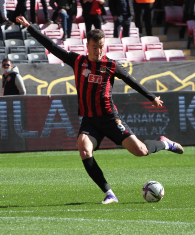 3 PUANLA HERKES MUTLU OLDU