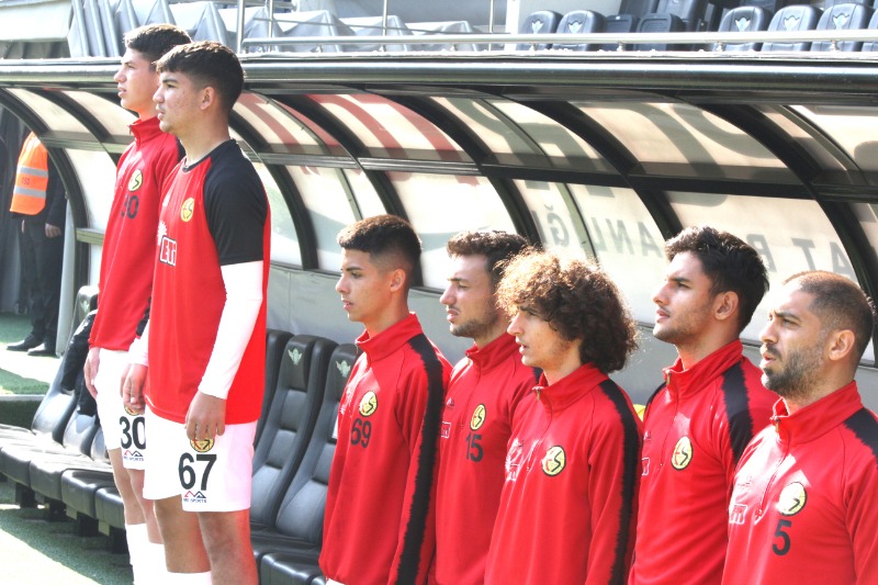 CİHANGİR 11E GİRDİ  SEZGİN KULÜBEDE