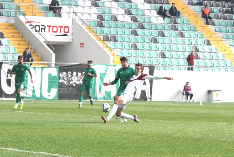 ONUR ARI 2 TANE KAÇIRDI