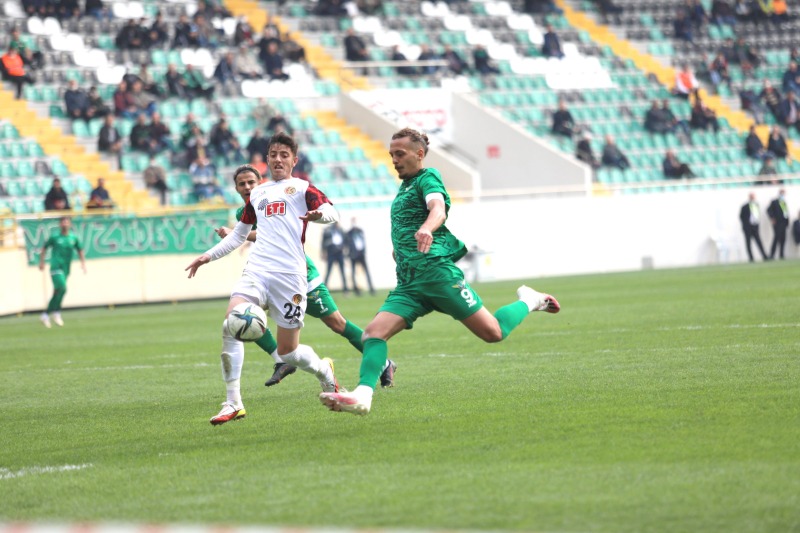 DEPLASMANDA HÜSRANA DEVAM (3-0)