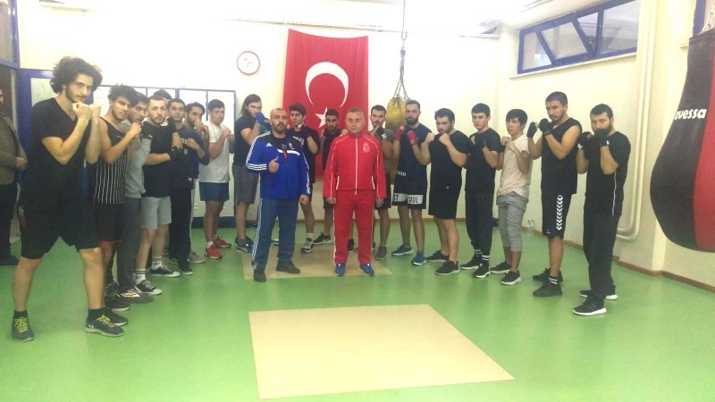 ESOGÜ BOKS TAKIMI SIKI ÇALIŞIYOR