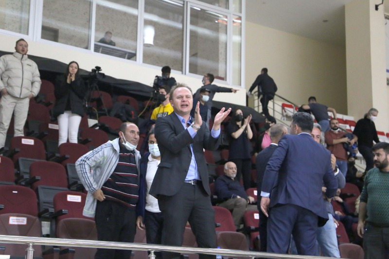 BİZİM KİTABIMIZDA VAZGEÇMEK YOK