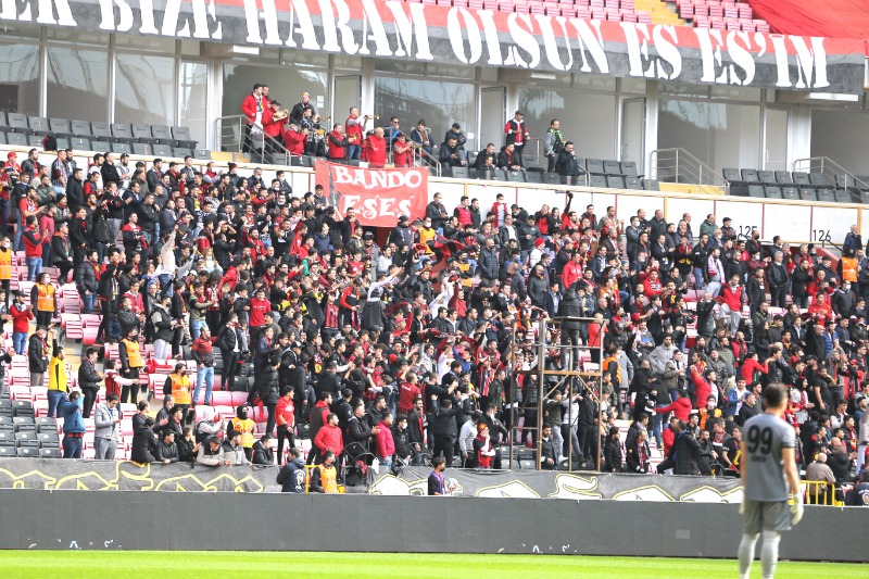 TARAFTAR DESTEĞİ YETMEDİ