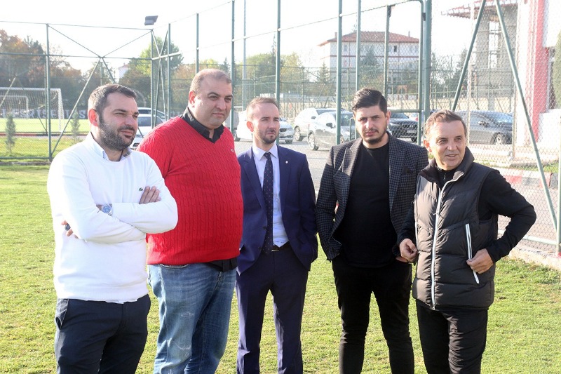 ŞEHİRDEN BİR HAREKET BEKLİYORUZ