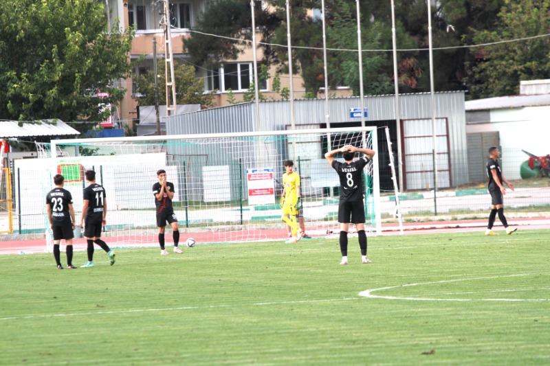 9 MAÇTA 4 PUAN ALDIK