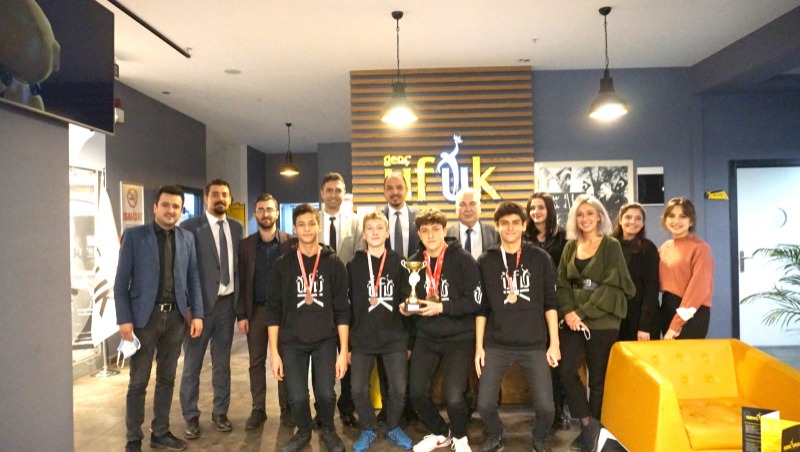 GENÇ UFUKTA BAŞARI ÖDÜLLENDİRİLDİ