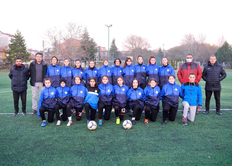 BÜYÜKŞEHİR KADIN TAKIMI KOLLARI SIVADI