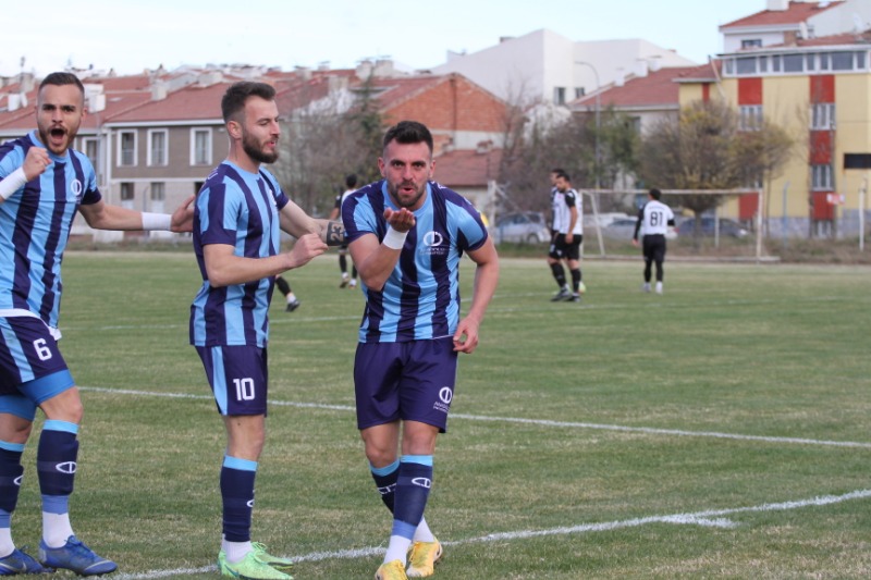 BÜLENT İNÖNÜ  GÖZ DOLDURDU