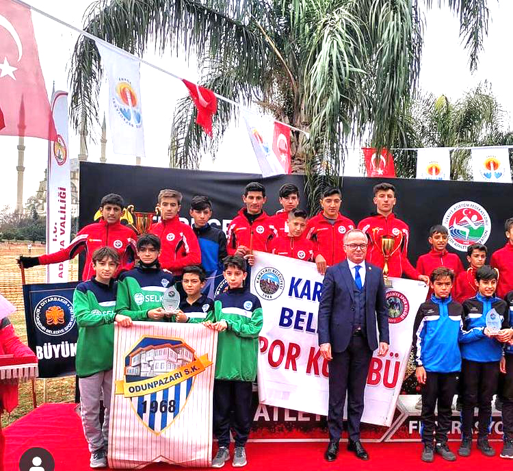 ONLARIN BAŞARISI KÖKTEN