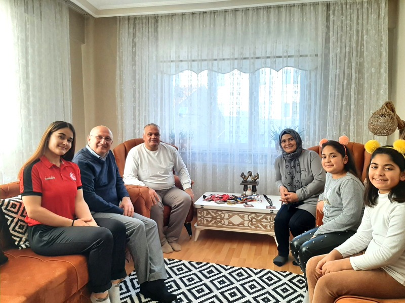 EFSANE VE ŞAMPİYONA YENİ YIL KUTLAMASI!