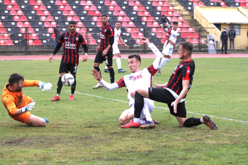 34 MAÇTA 4 GALİBİYET