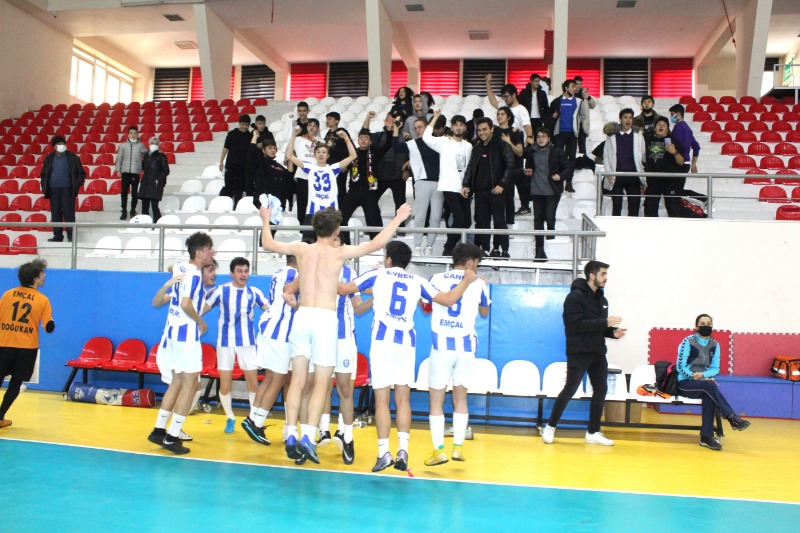 MUZAFFER ÇİL VE ATATÜRK FİNALDE