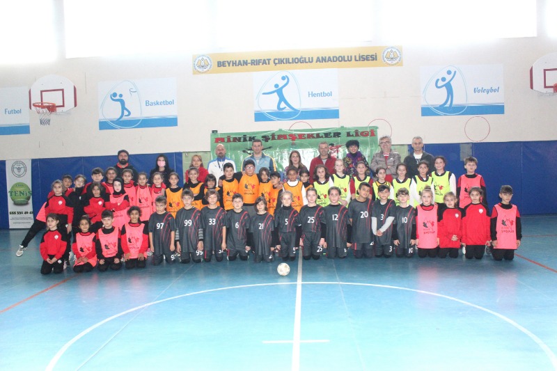 MİNİK HENTBOLCULAR ÇOK HEYECANLI