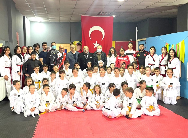 TAEKVONDOCULAR  YENİ KUŞAK TAKTI