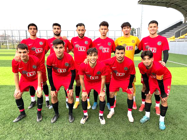 BURSADAN ELİ BOŞ DÖNDÜLER(3-1)