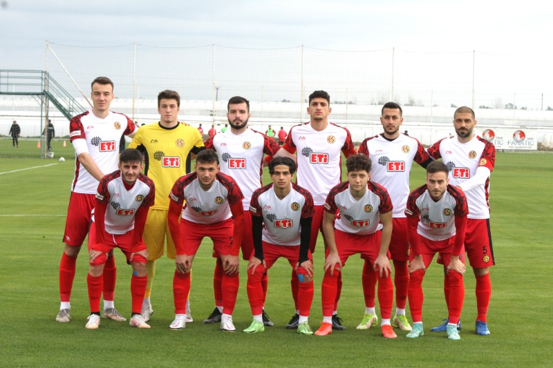 AYNI KADRO İLE YOLA DEVAM