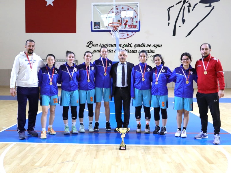 ÇAĞDAŞ FEN LİSESİ  YİNE ŞAMPİYON OLDU